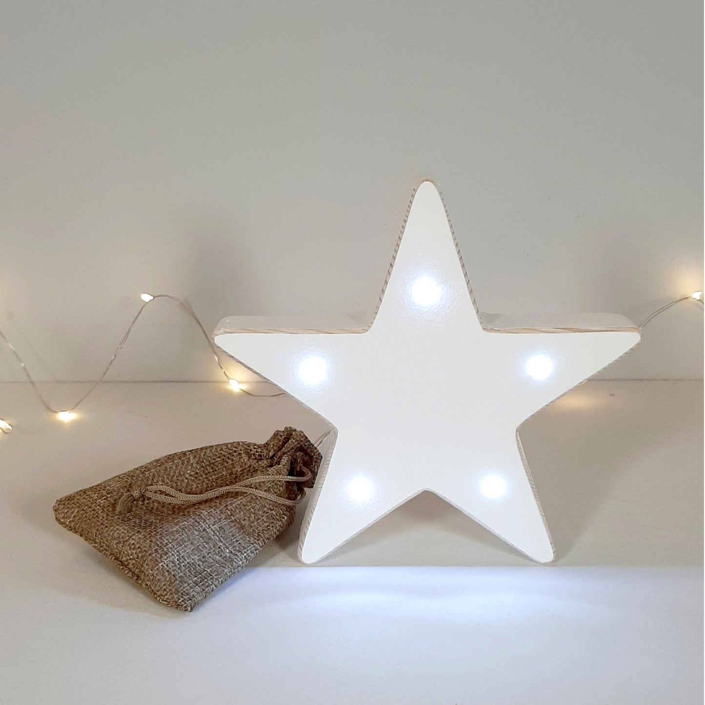White Standing Star - Cool White Lights