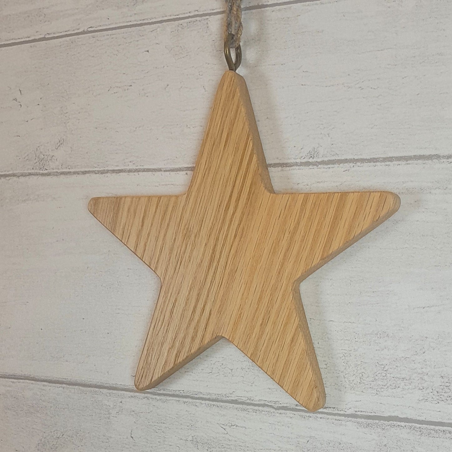 Oak Hanging Star