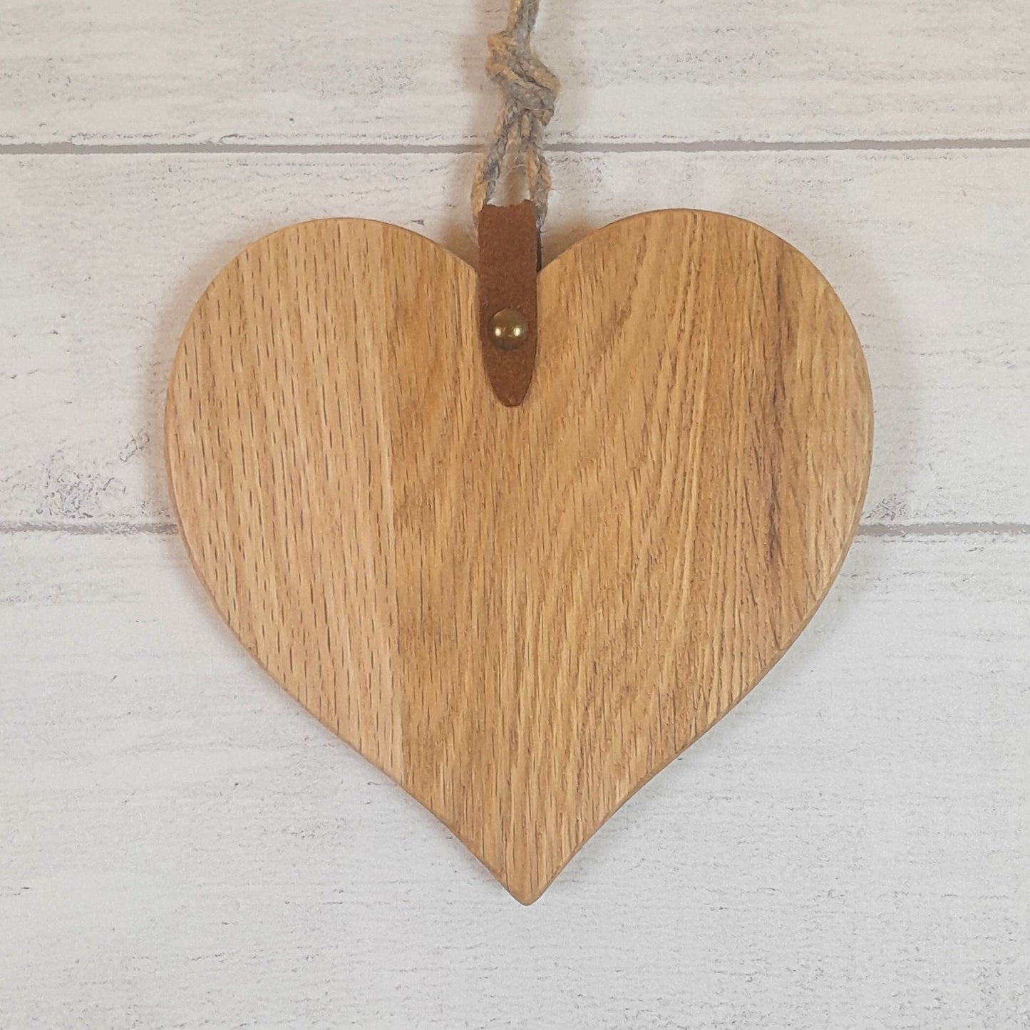 Oak Hanging Heart