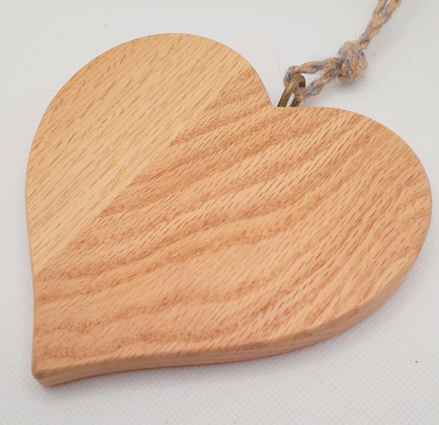 Oak Hanging Heart