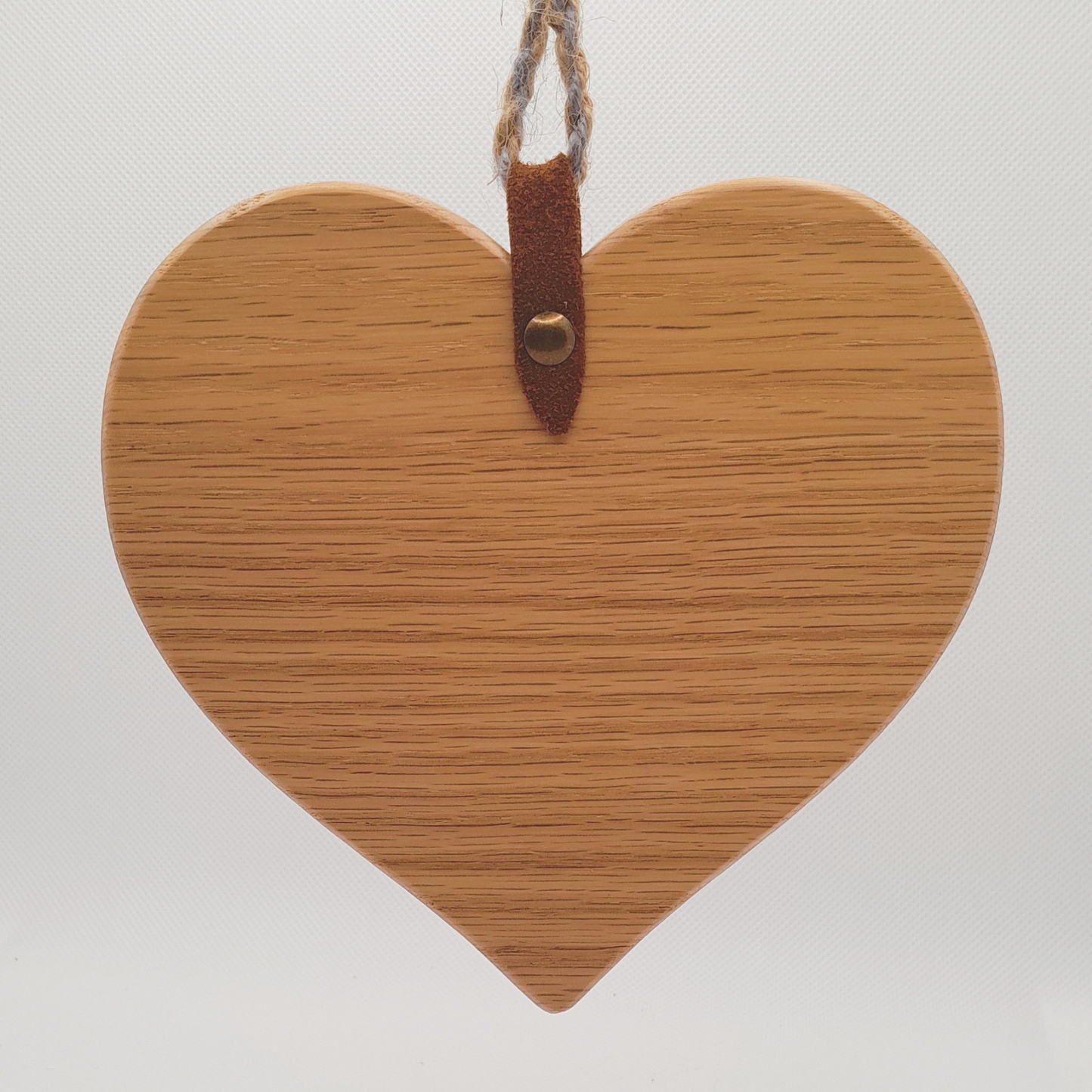 Oak Hanging Heart